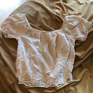 🦅 American Eagle Outfitters crop shirt 🦅